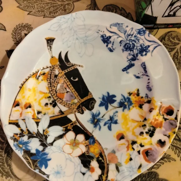 4 Retired Anthropologie Carousel Horse Plates - Picture 2 of 9